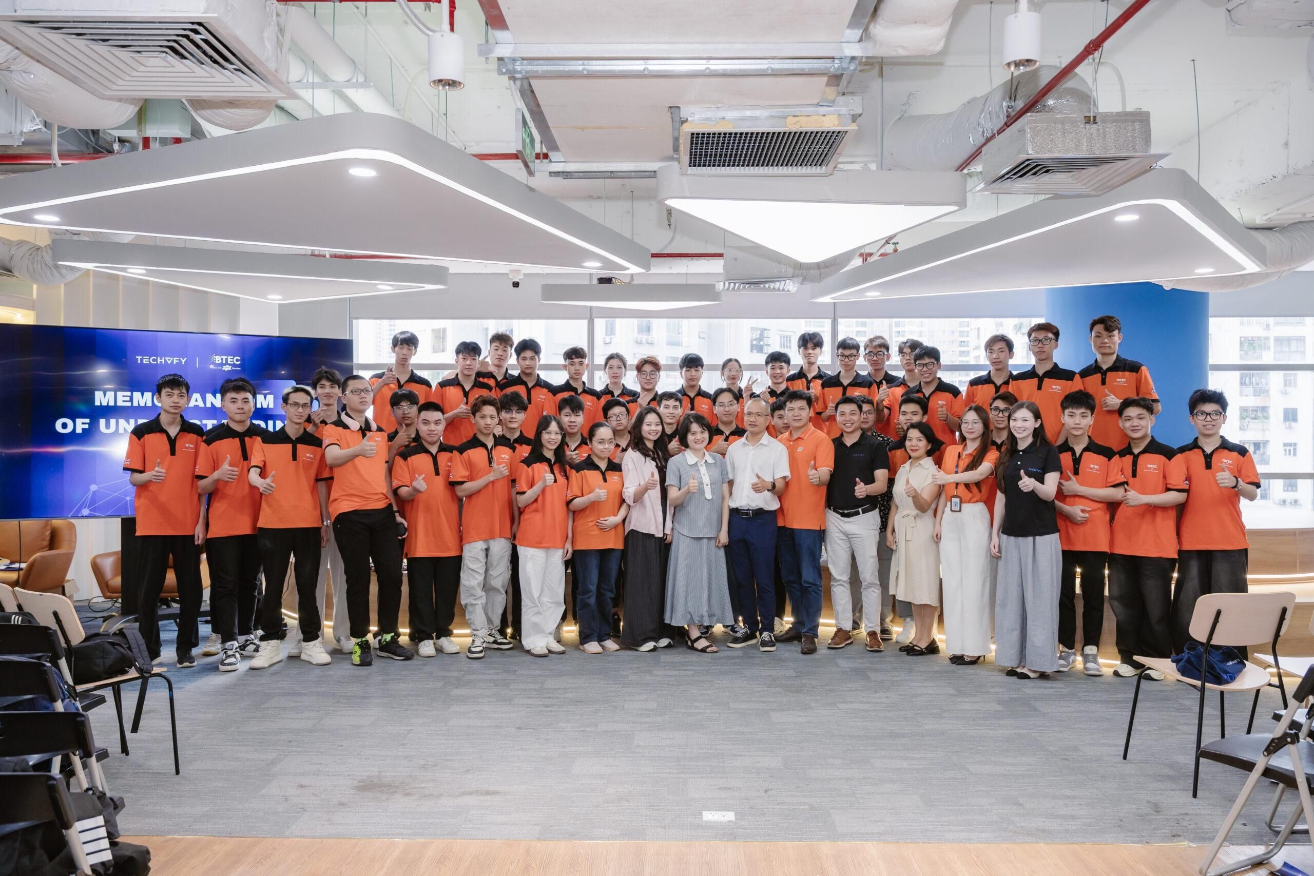 [RECAP] Chương trình Company Tour & Lễ ký kết MOU với BTEC