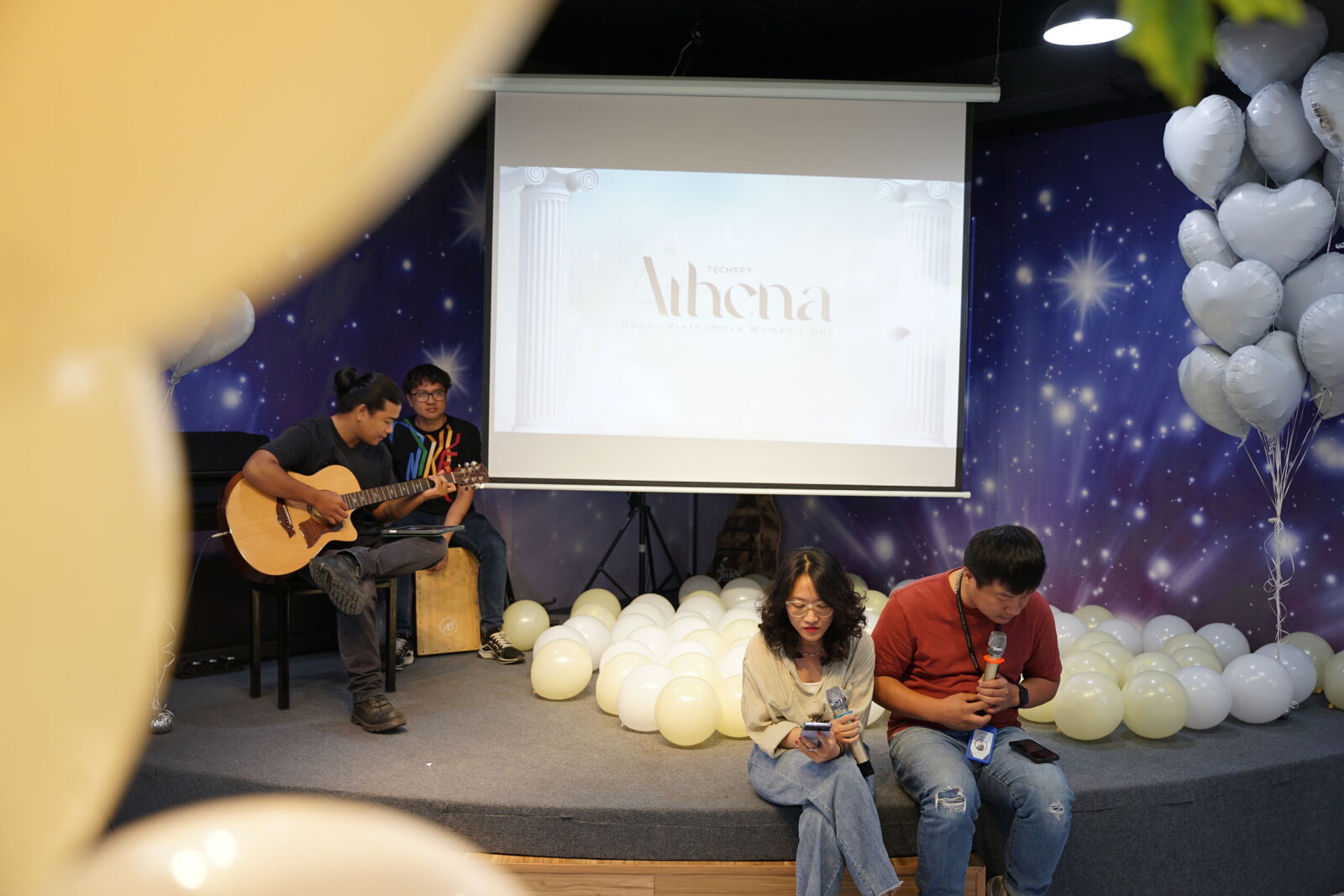 happy-woman-day-20-10-techvify