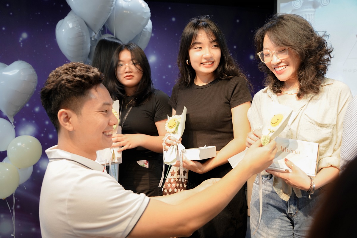 happy-women-day-techvify-6