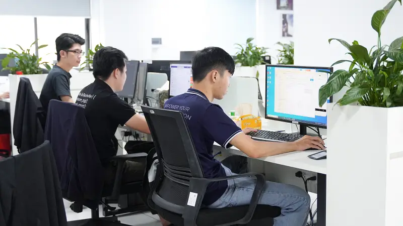 how to build a tech team